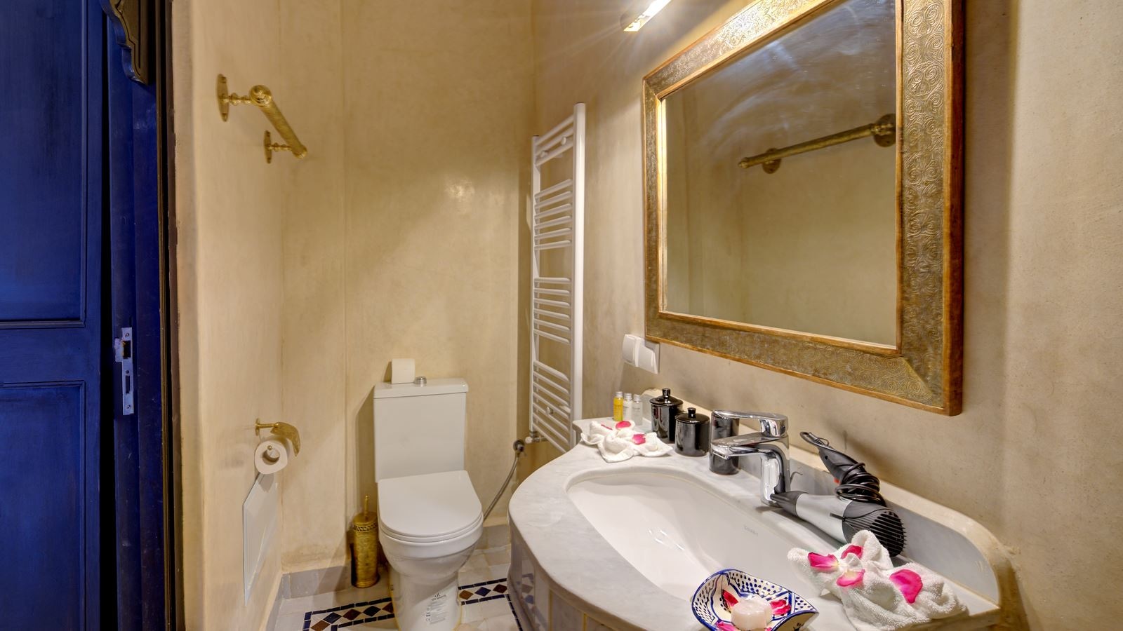 rooms-suite-superior