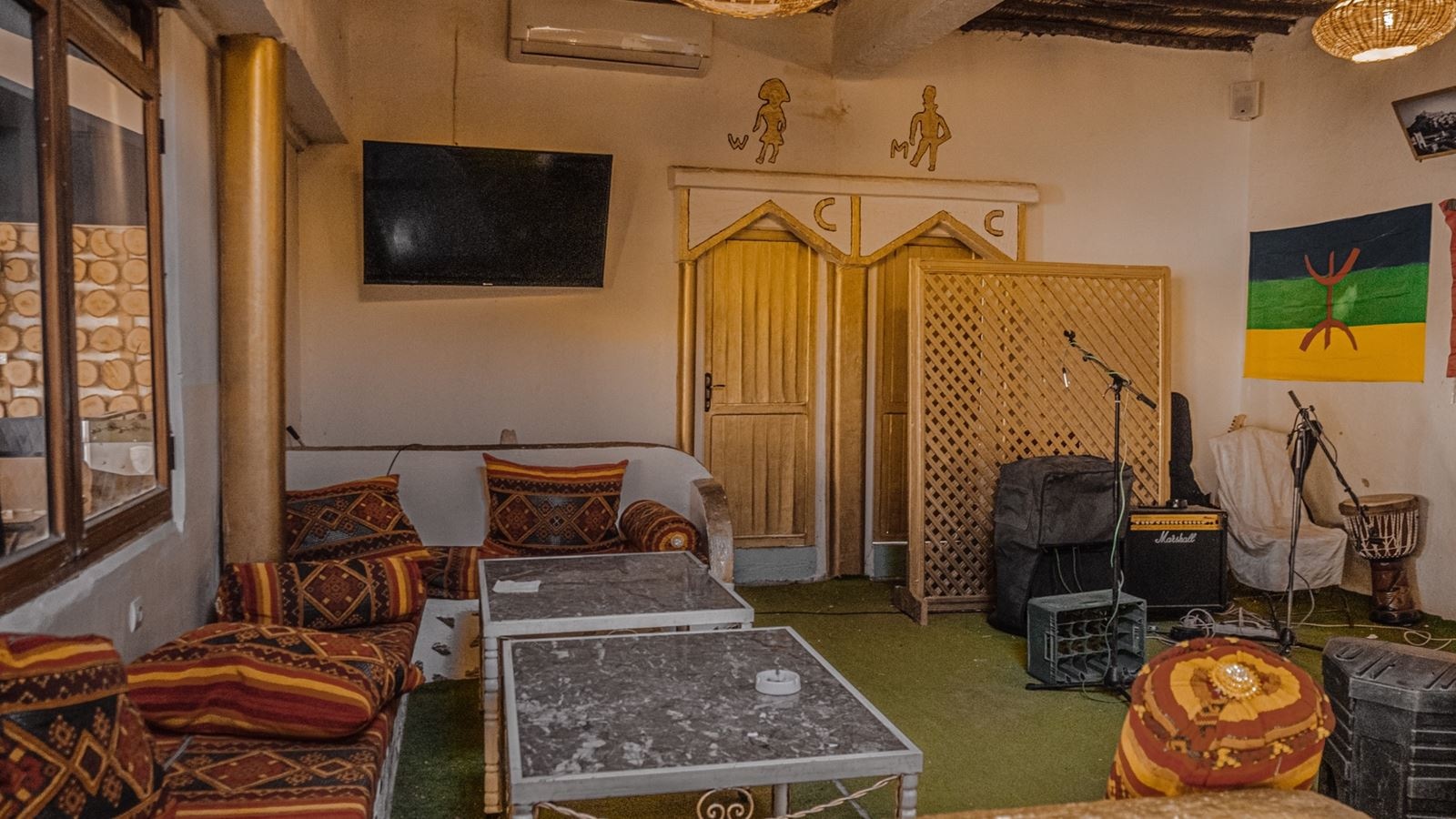 restaurants-restaurants