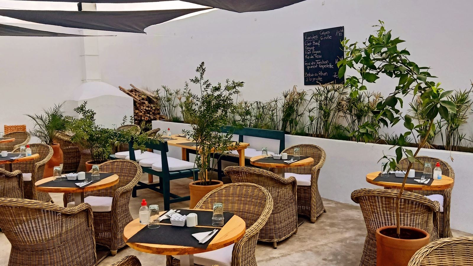 restaurants-restaurants