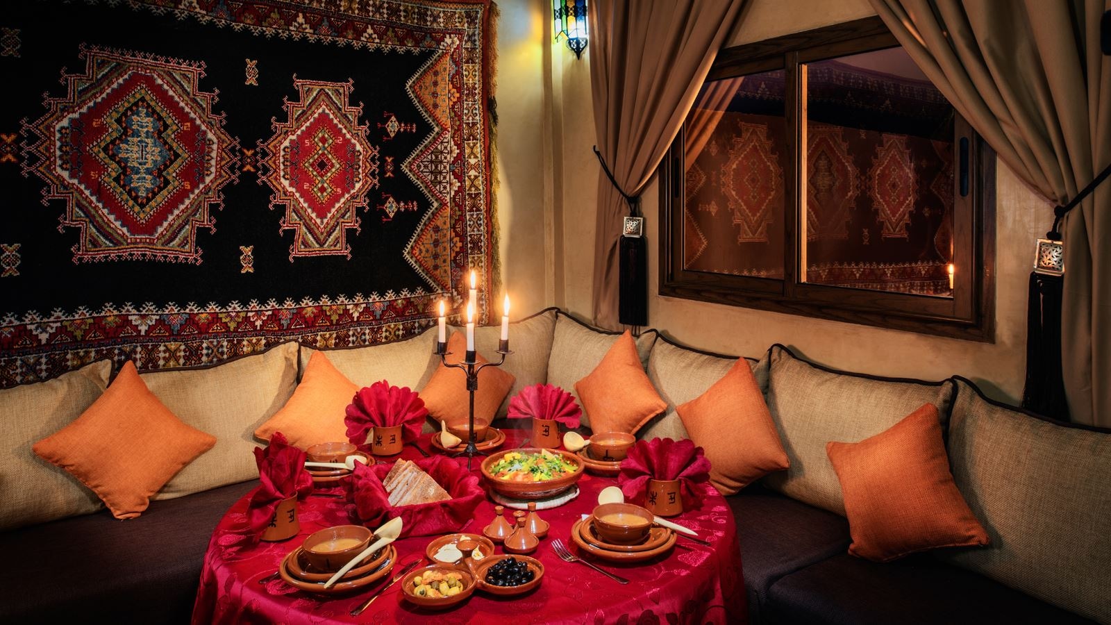 restaurants-restaurants