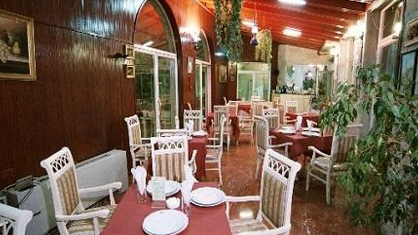 restaurants-restaurants