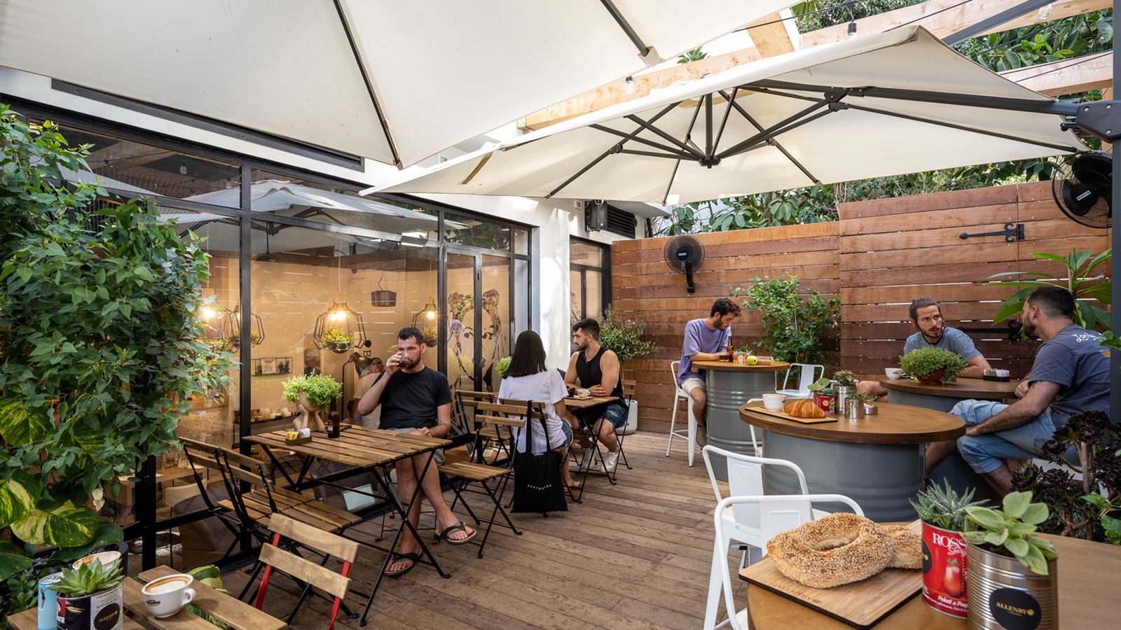 restaurants-restaurants