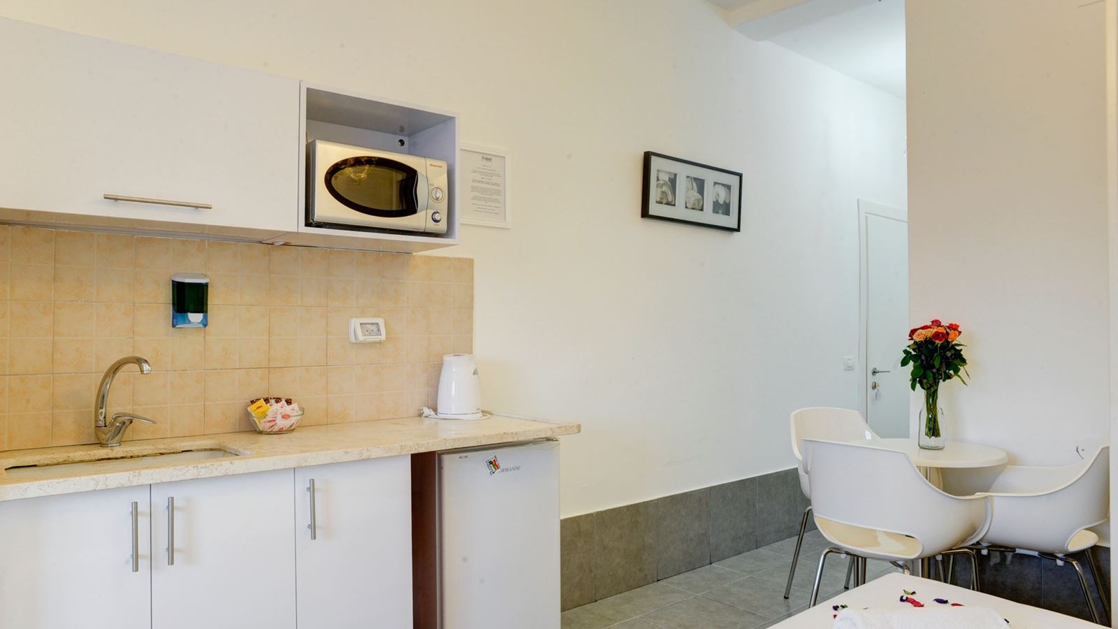 rooms-double-with-balcony