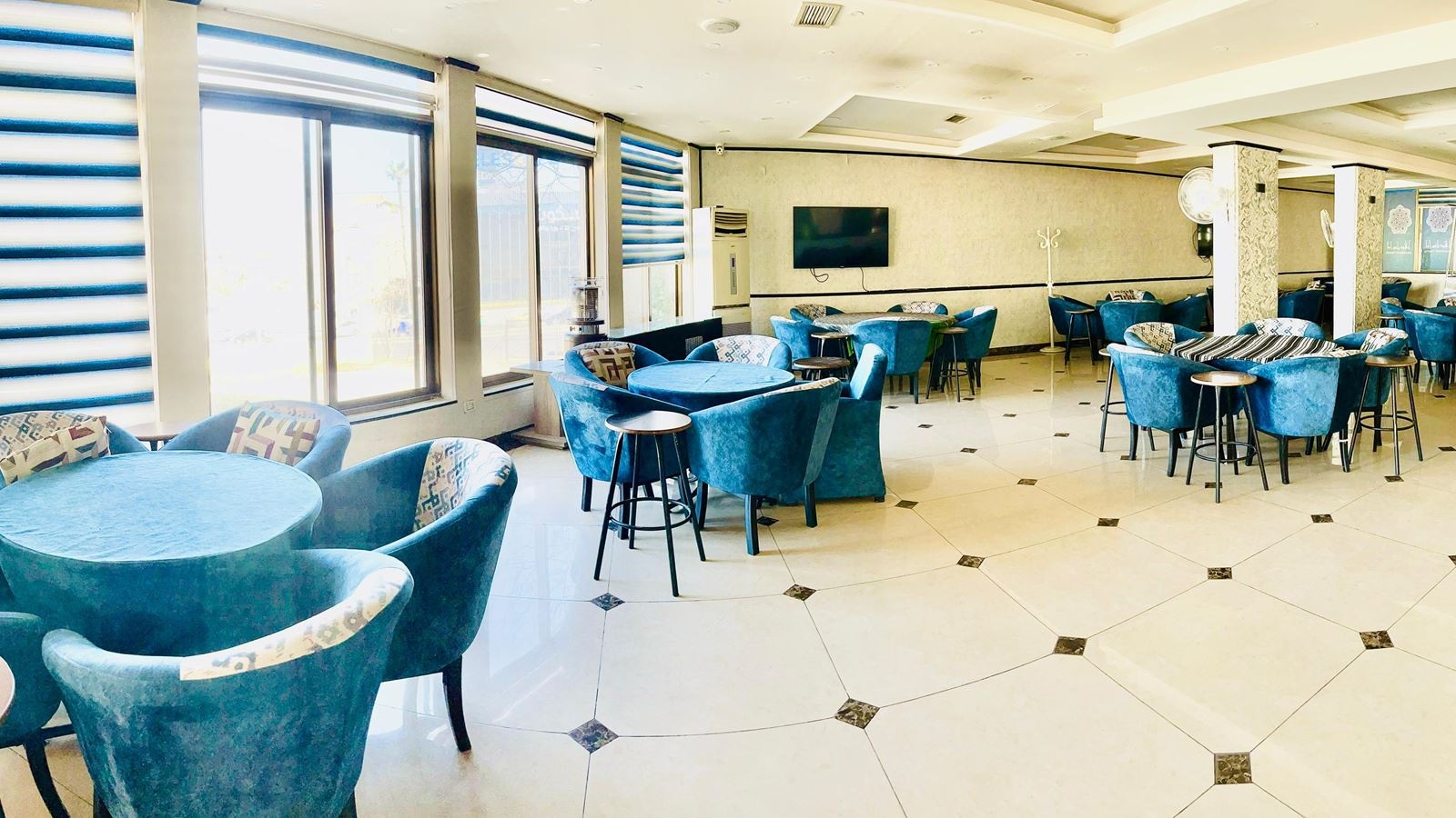 restaurants-restaurants