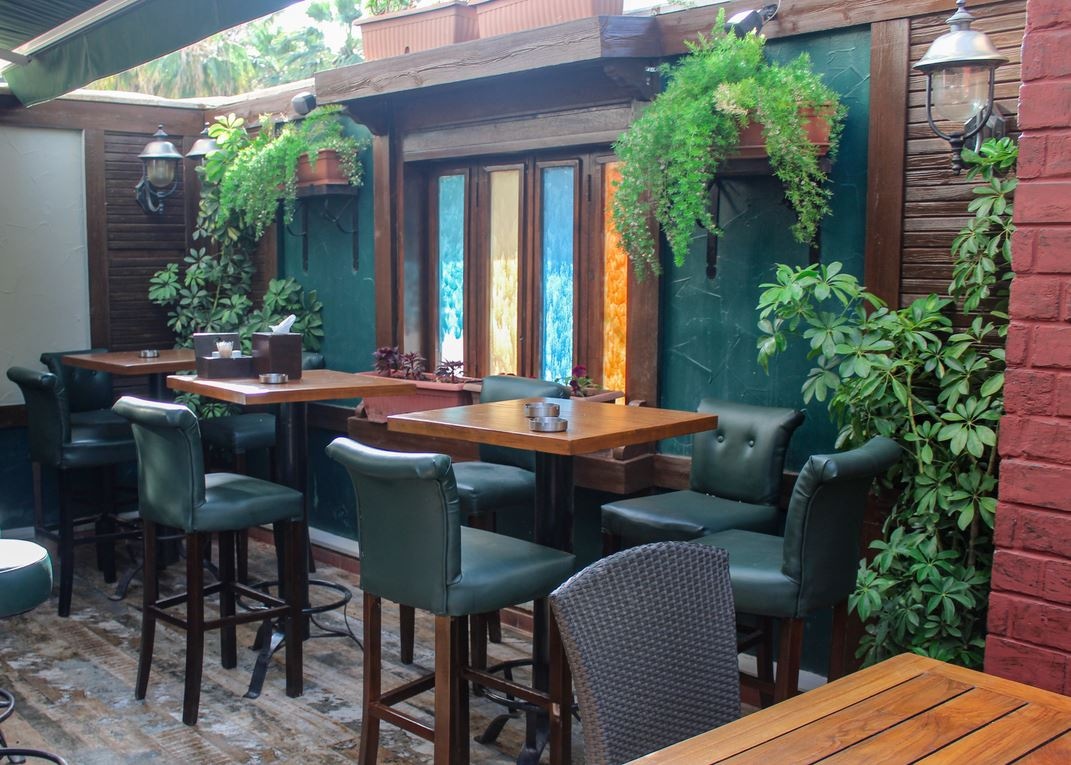 restaurants-restaurants