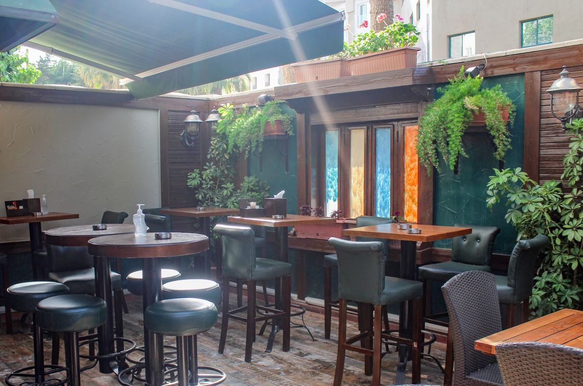 restaurants-restaurants