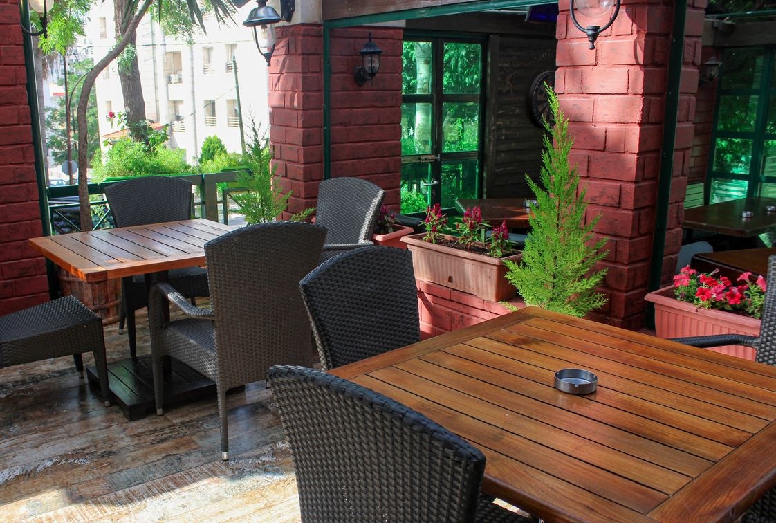 restaurants-restaurants