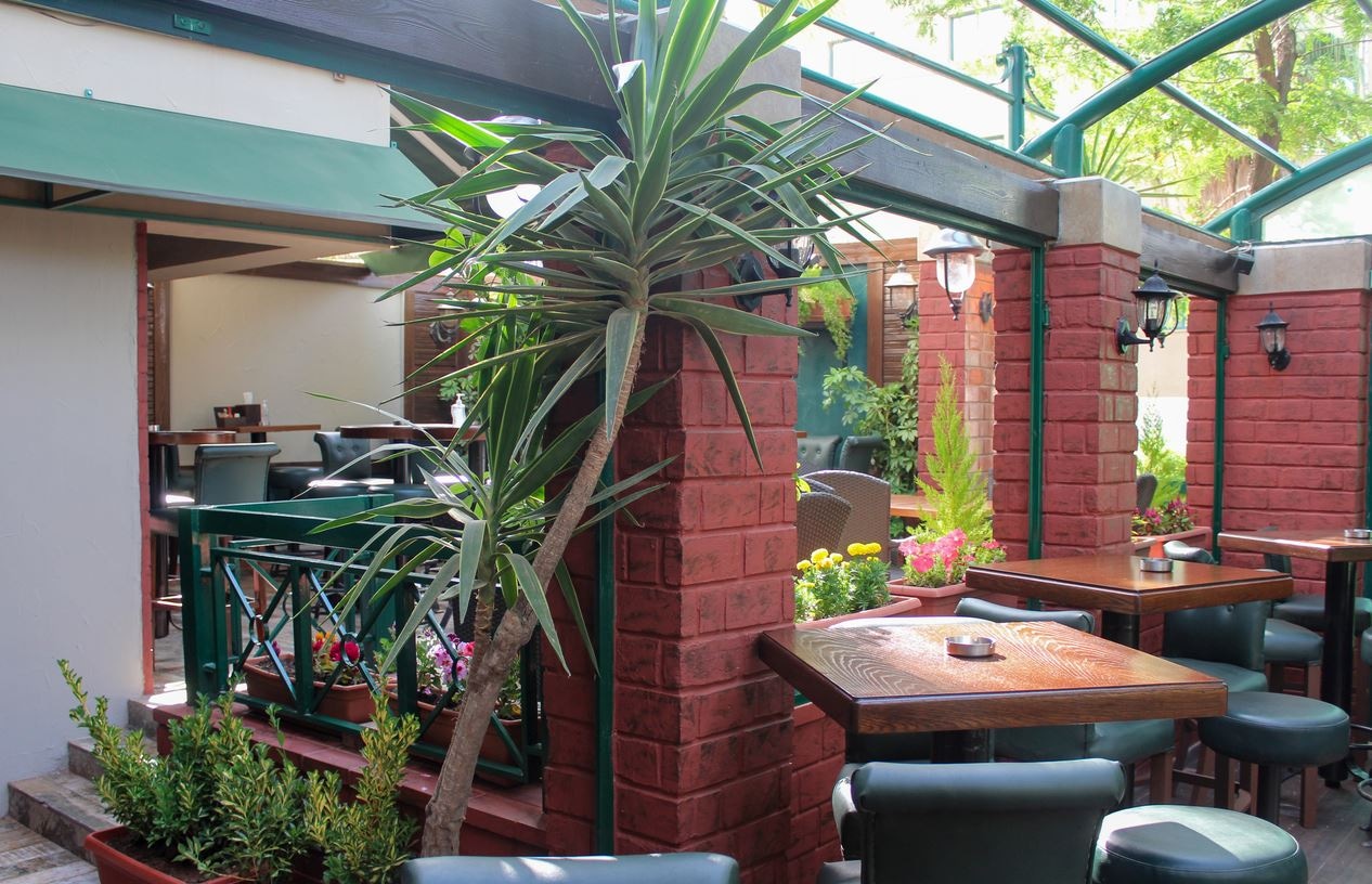 restaurants-restaurants