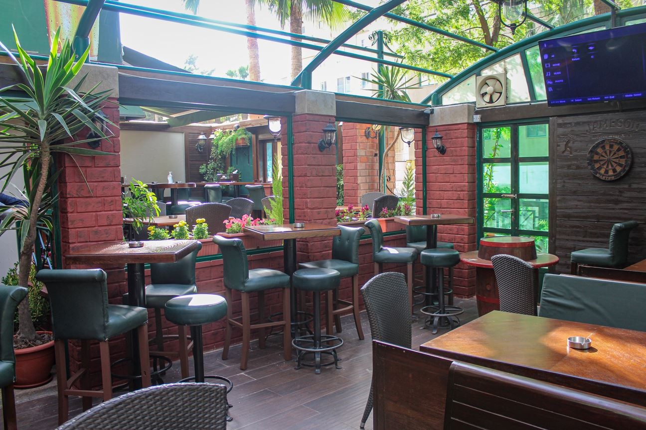 restaurants-restaurants