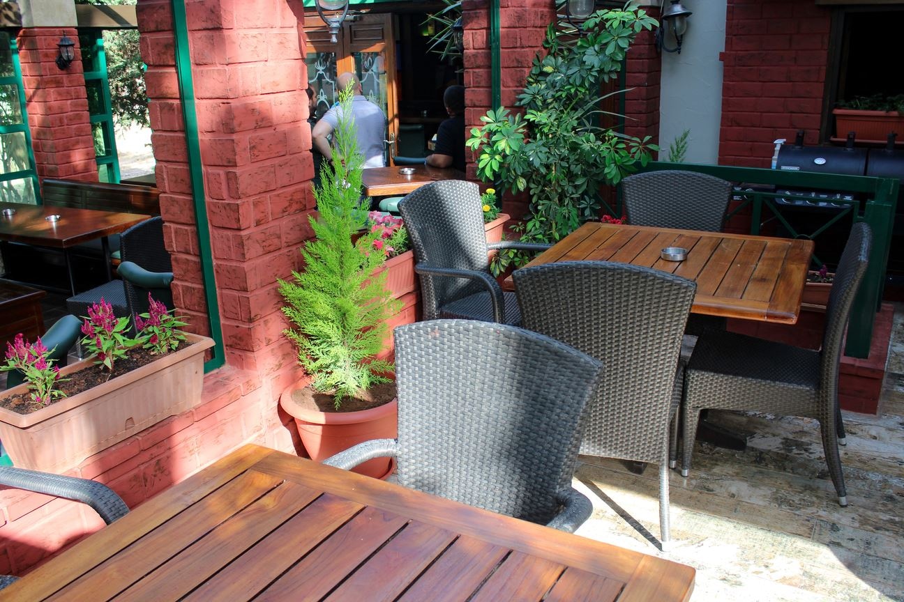 restaurants-restaurants