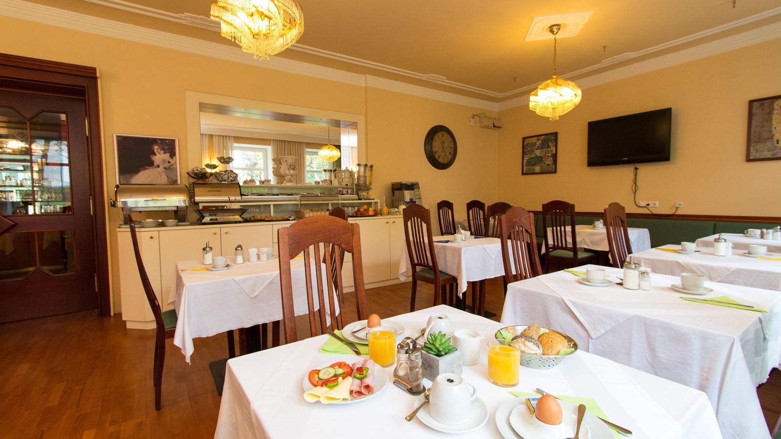 restaurants-restaurants