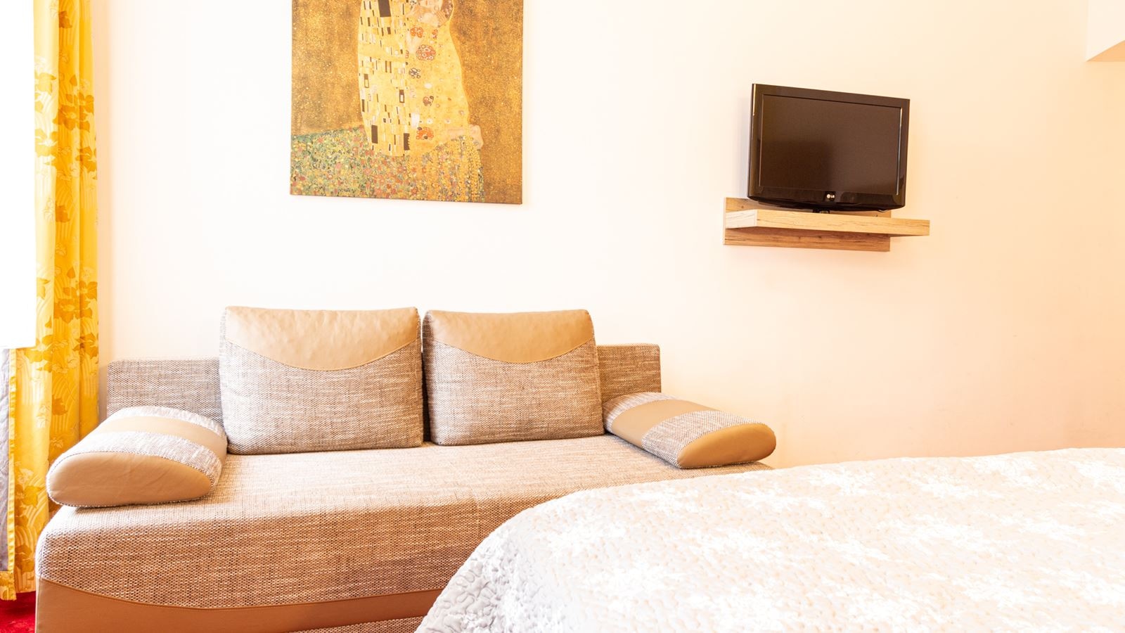 rooms-apartment-capacity-4