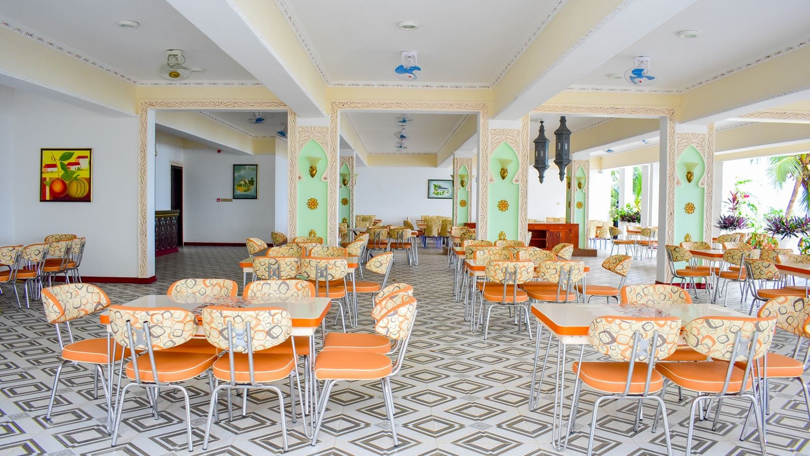 restaurants-restaurants