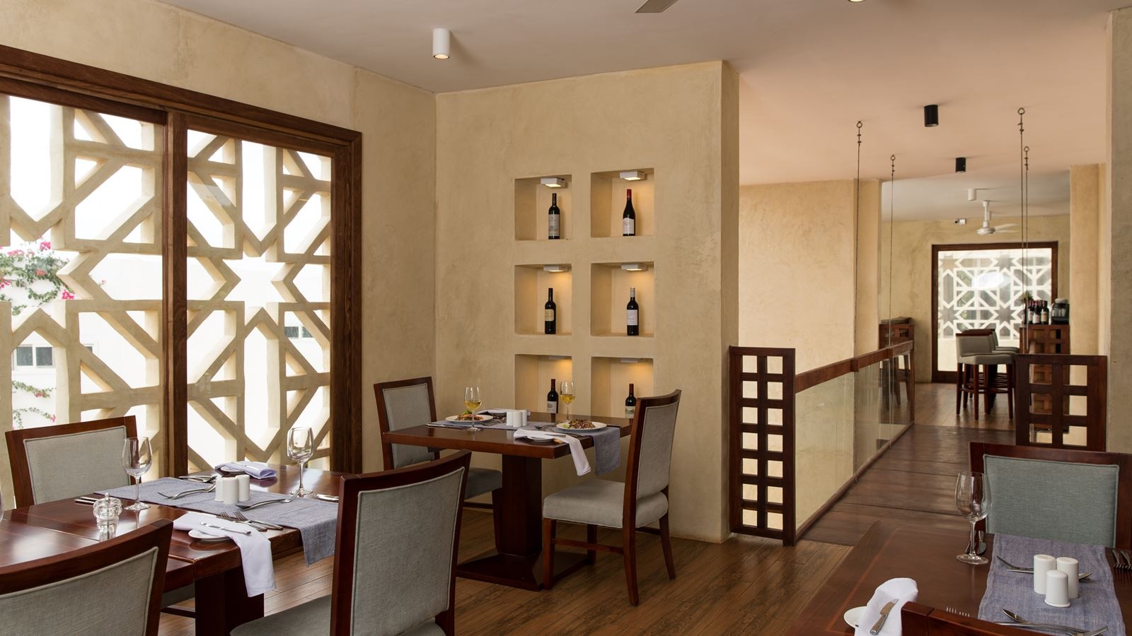 restaurants-restaurants