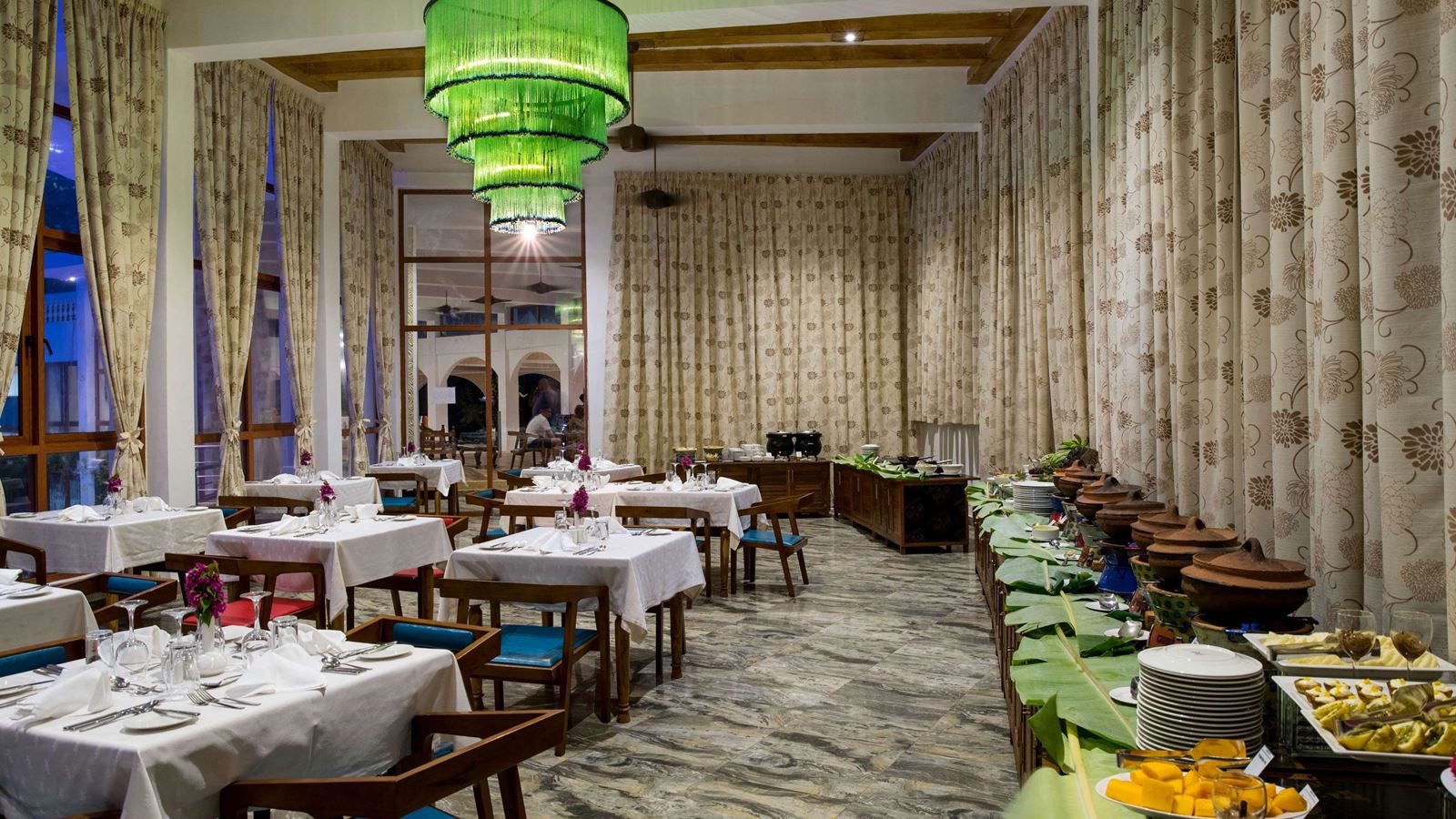 restaurants-restaurants