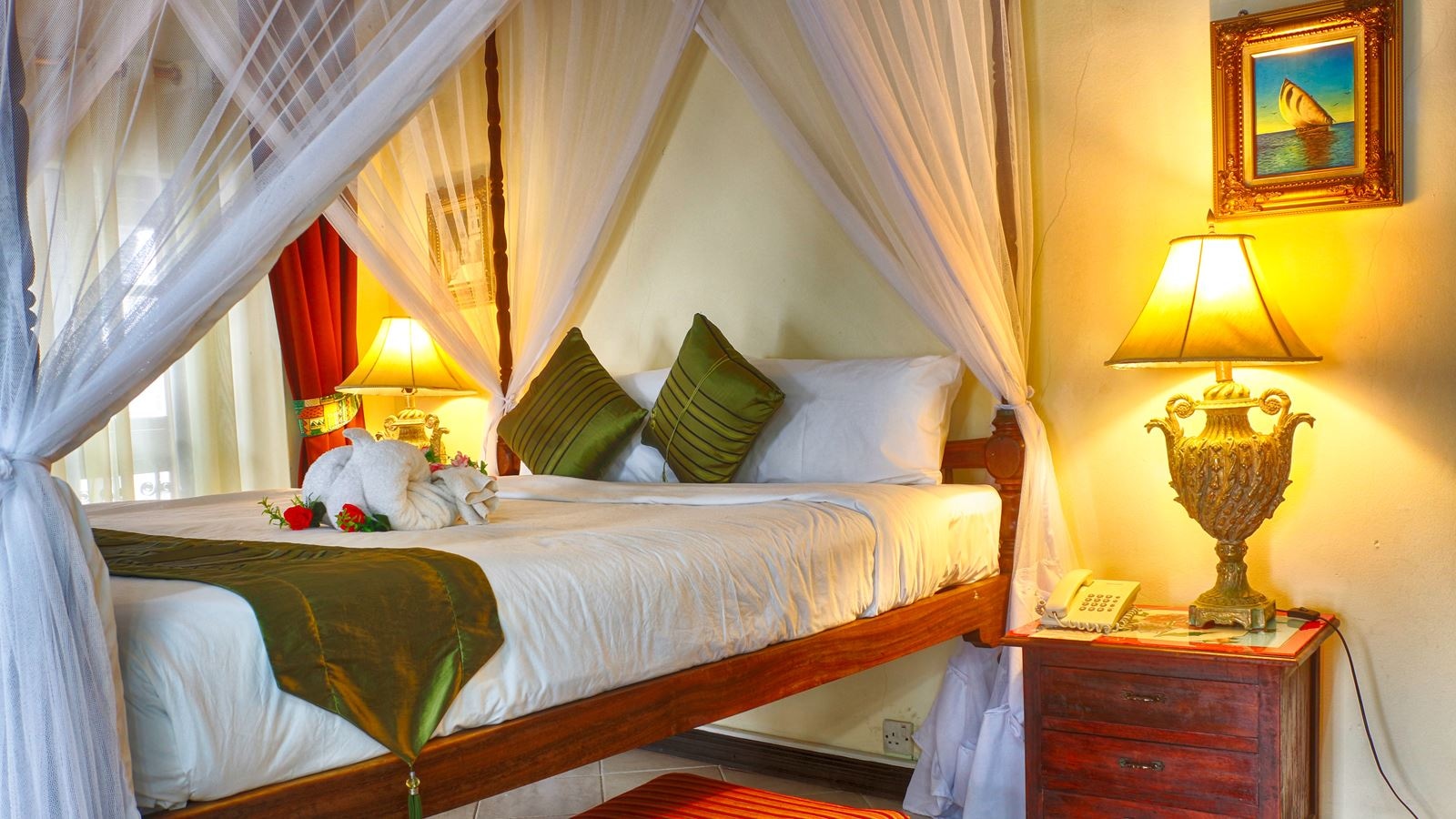 rooms-double-deluxe-city-view