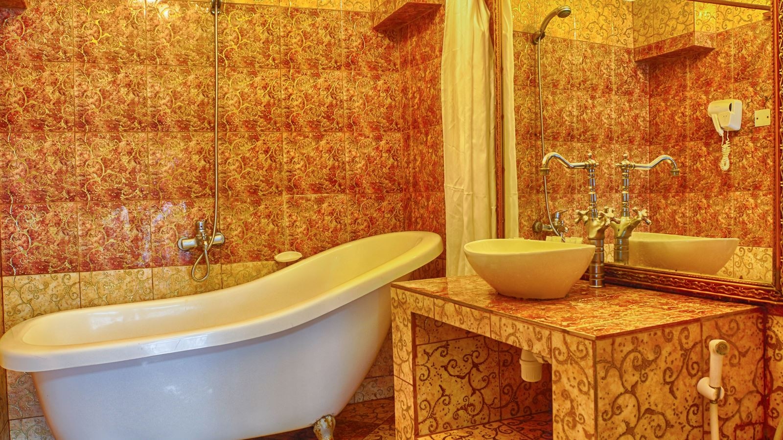 rooms-double-deluxe-city-view