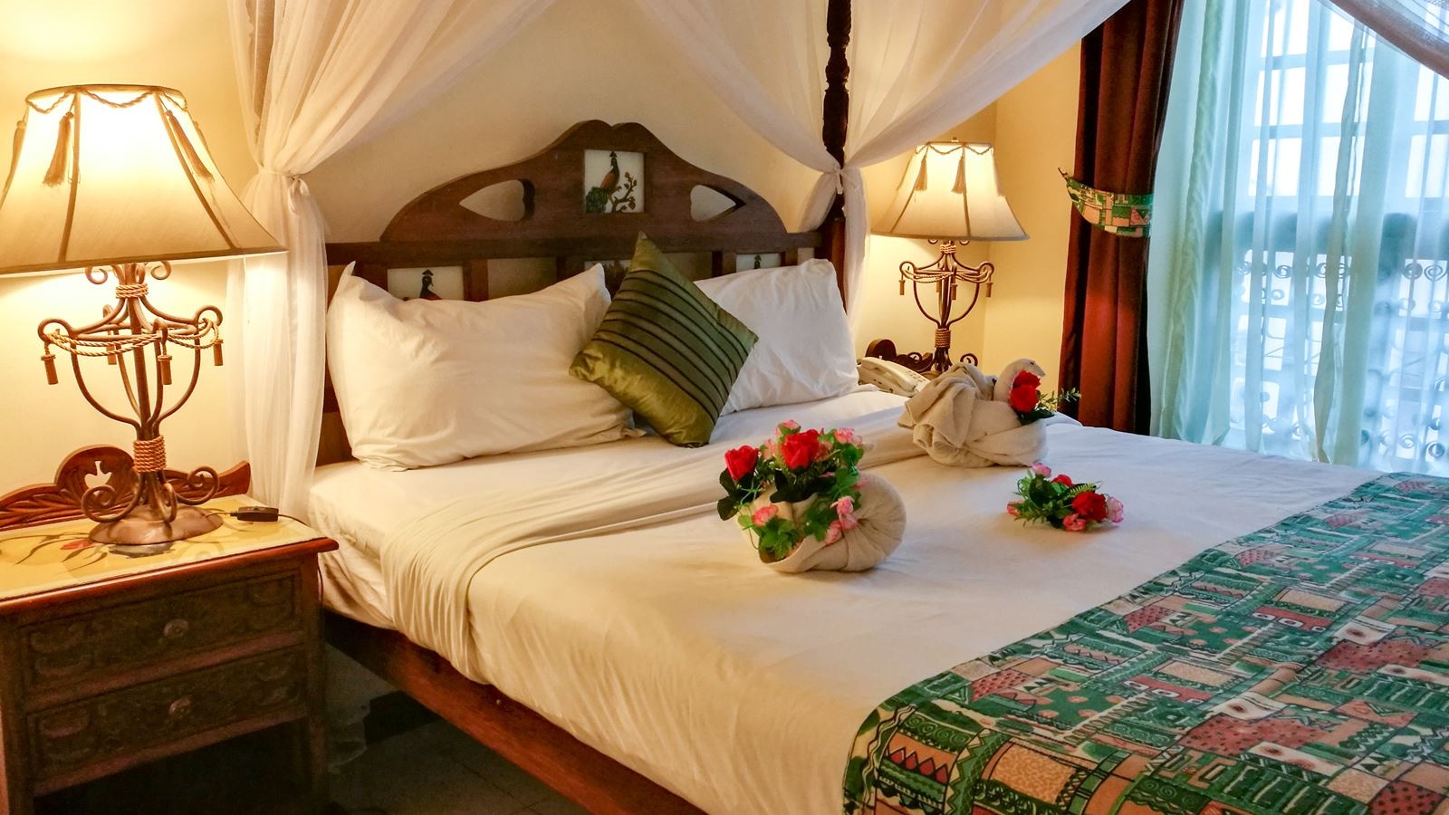 rooms-single-classic-city-view