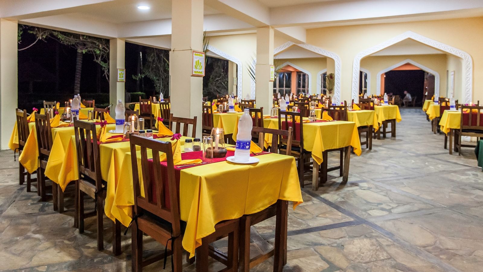 restaurants-restaurants