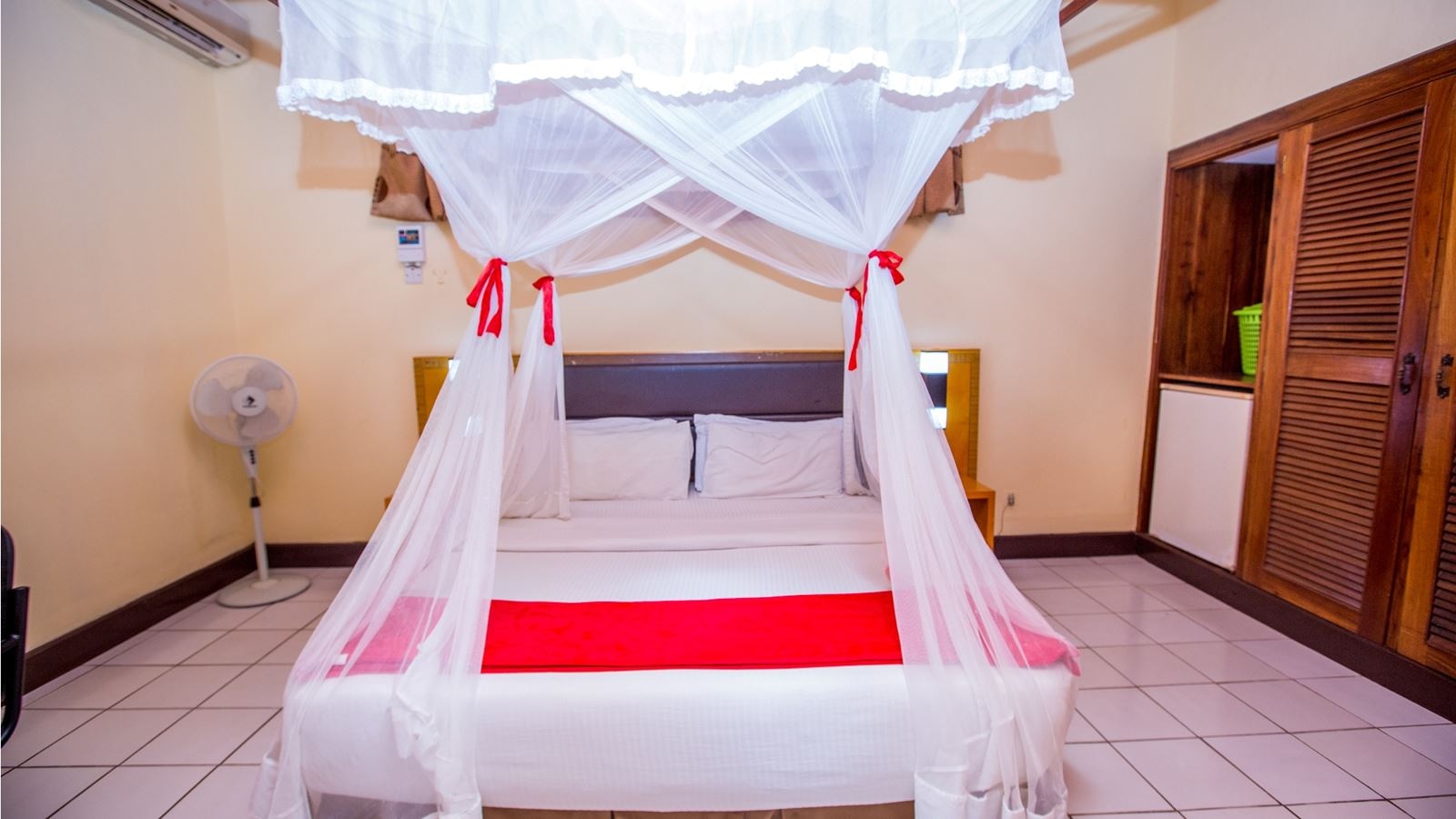 rooms-single-standard