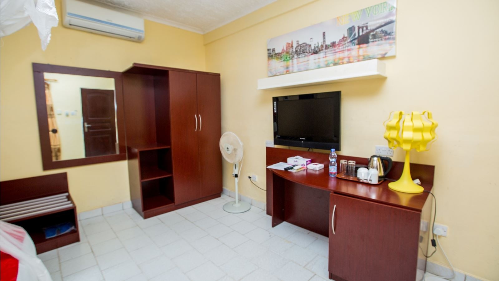 rooms-single-standard