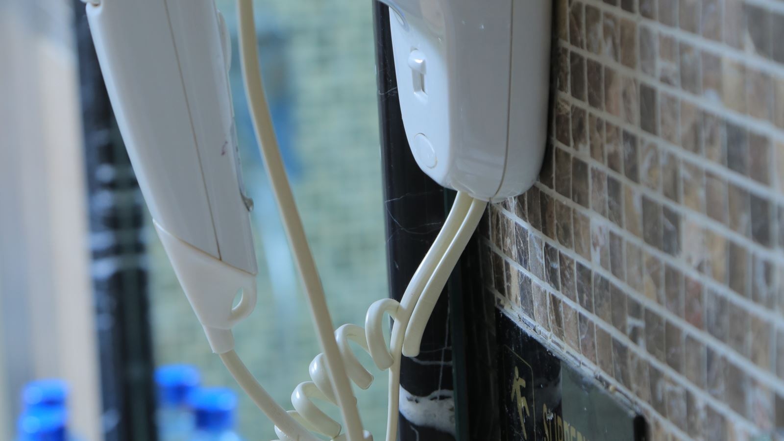 rooms-double-deluxe-king-bed