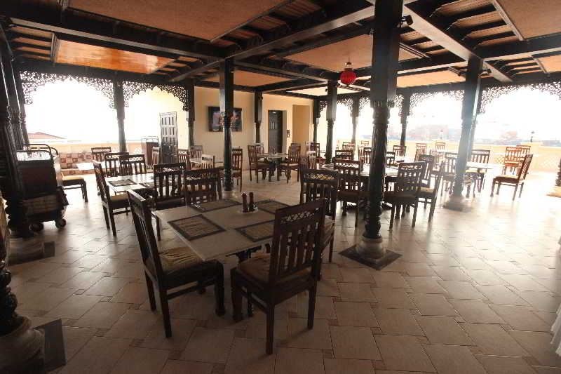 restaurants-restaurants