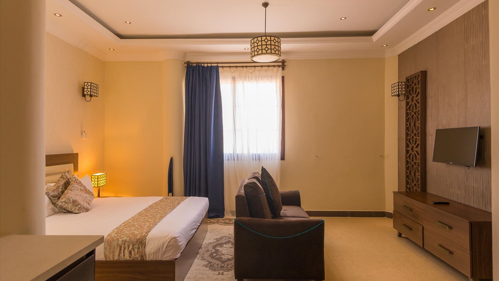 rooms-double-city-view-one-bedroom