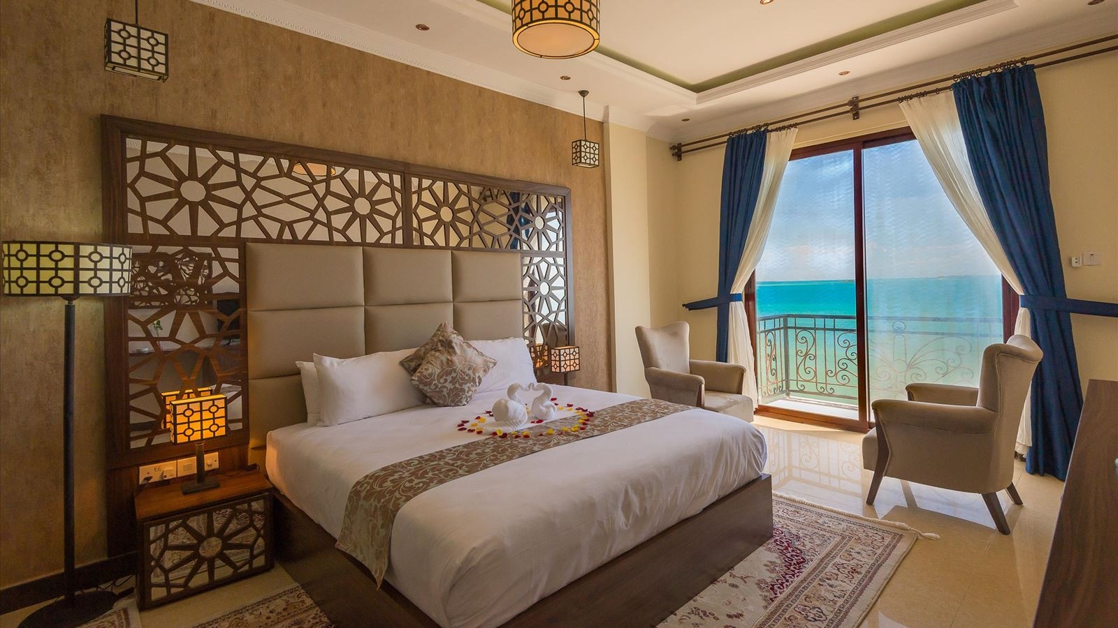 rooms-double-single-use-ocean-front-one-bedroom