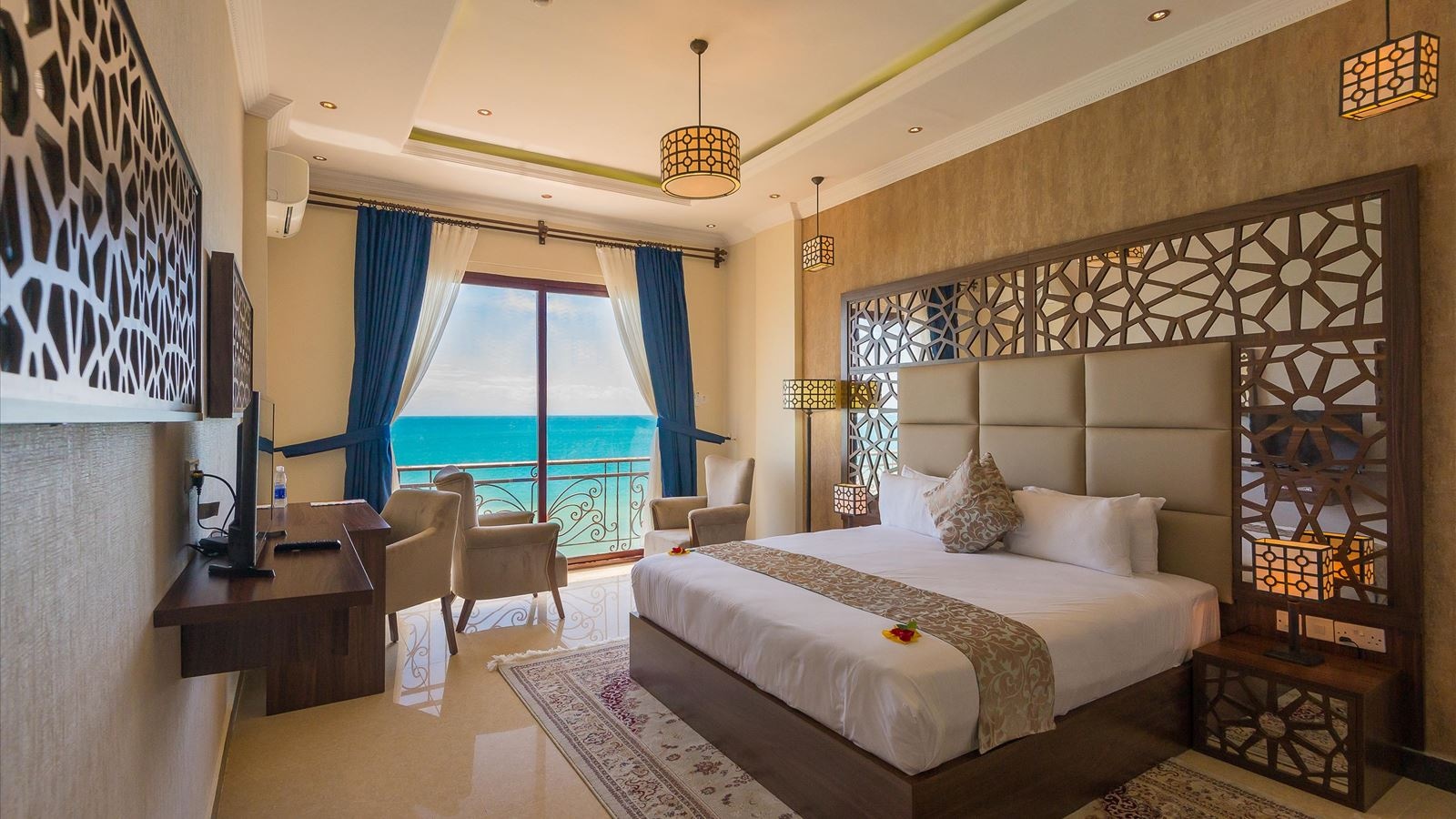 rooms-double-single-use-ocean-front-one-bedroom