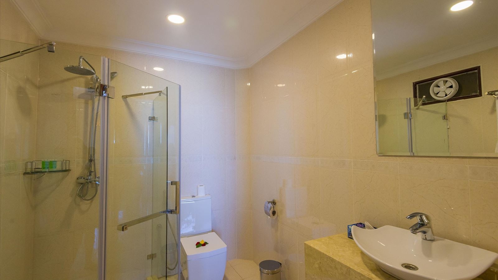 rooms-double-single-use-ocean-front-one-bedroom