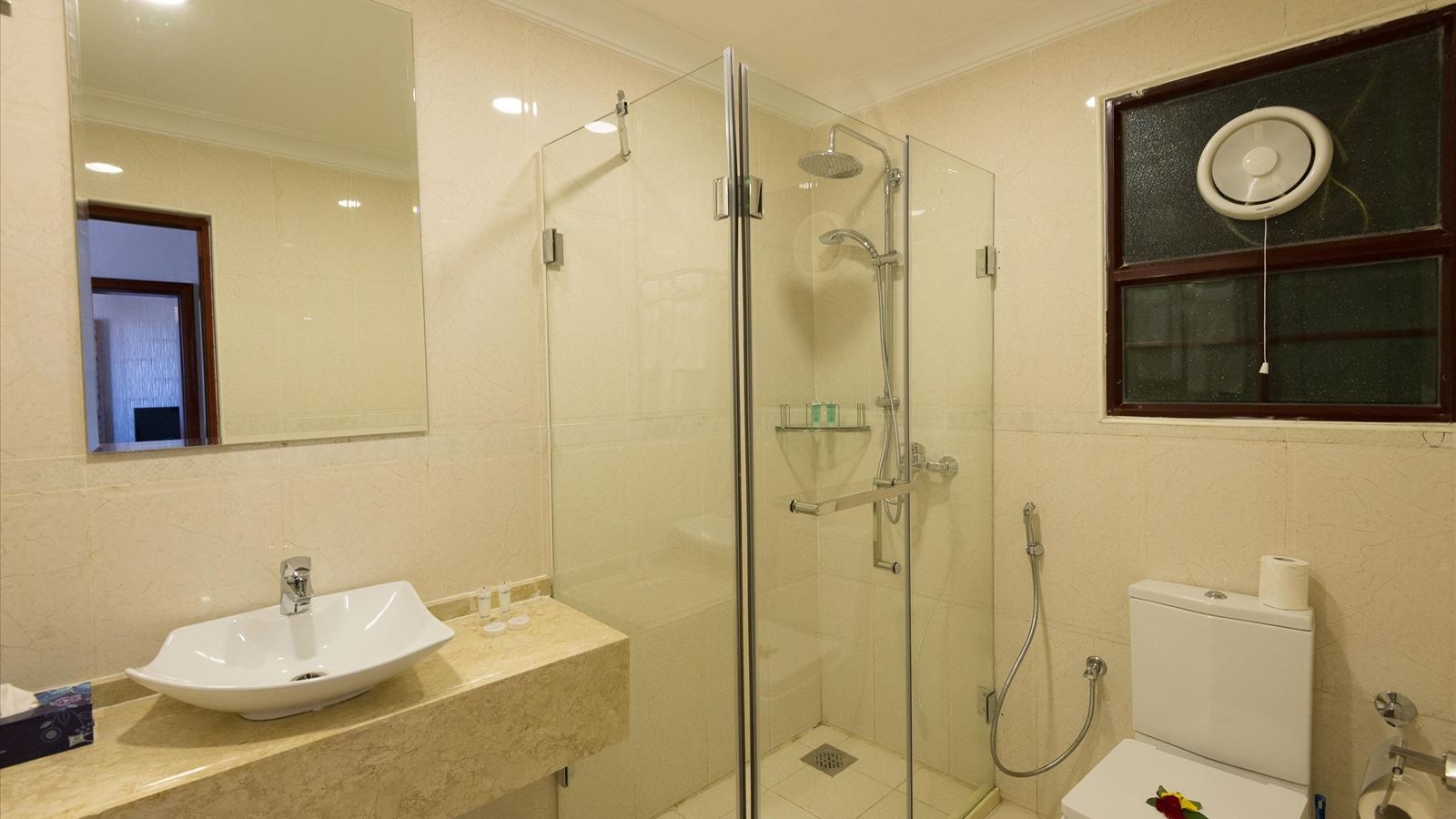 rooms-double-single-use-city-view-one-bedroom