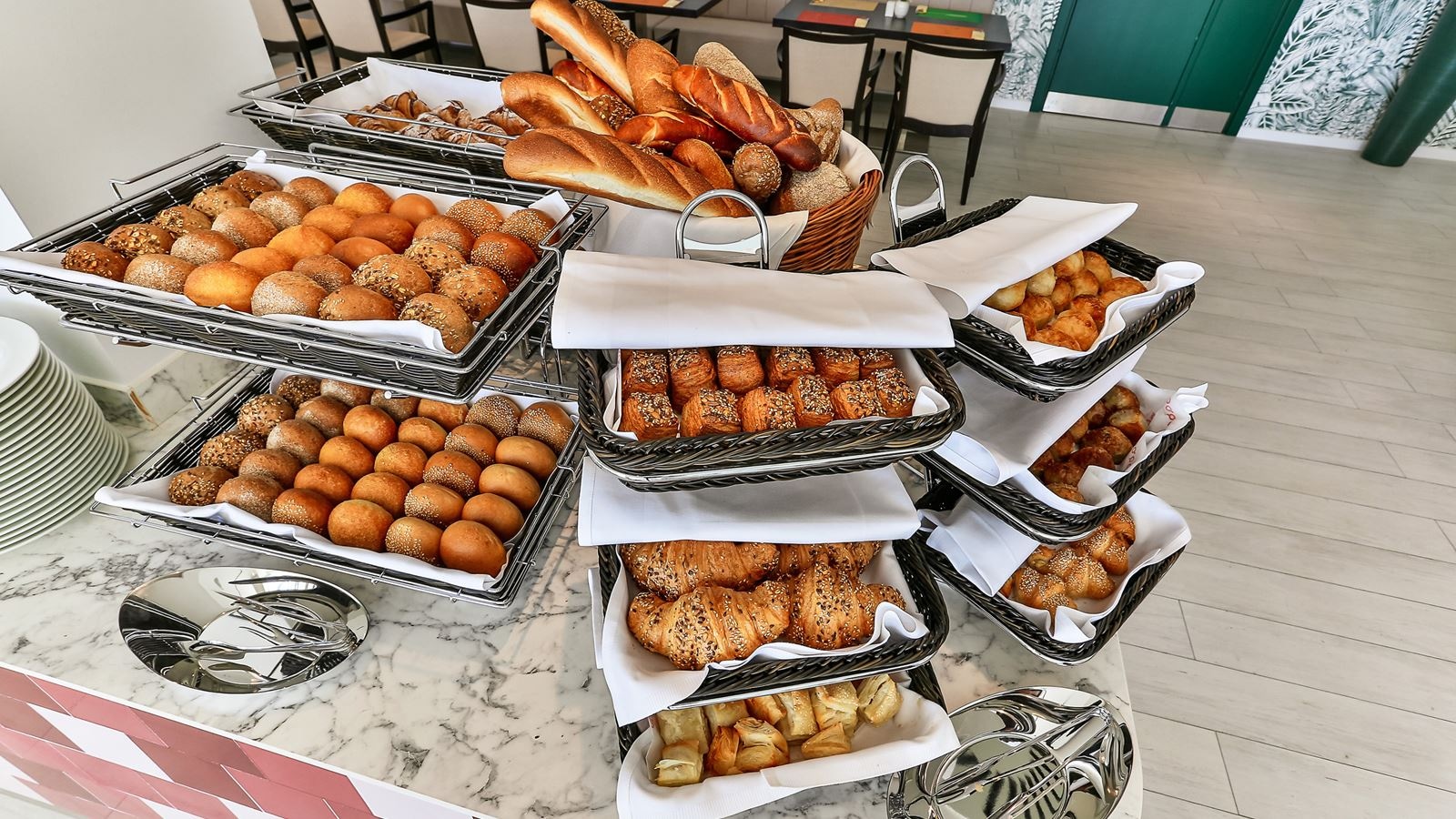 restaurants-restaurants