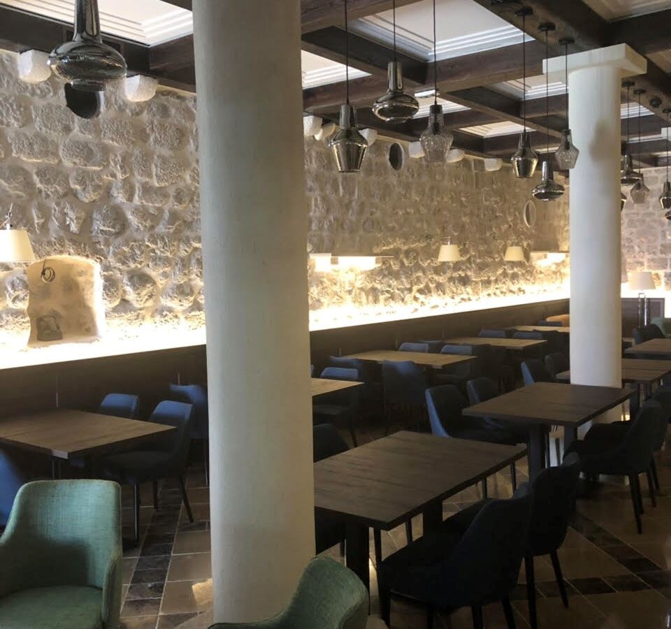 restaurants-restaurants