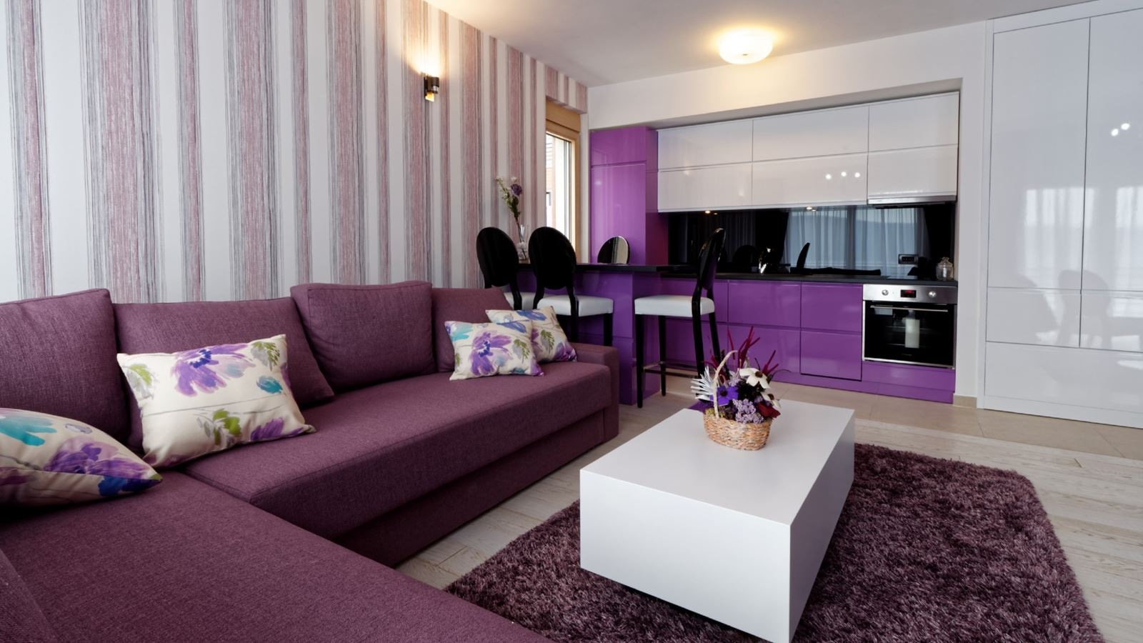 rooms-apartment-two-bedrooms-with-terrace