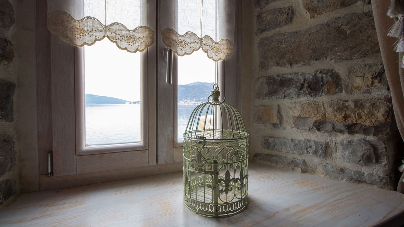 rooms-villa-three-bedrooms