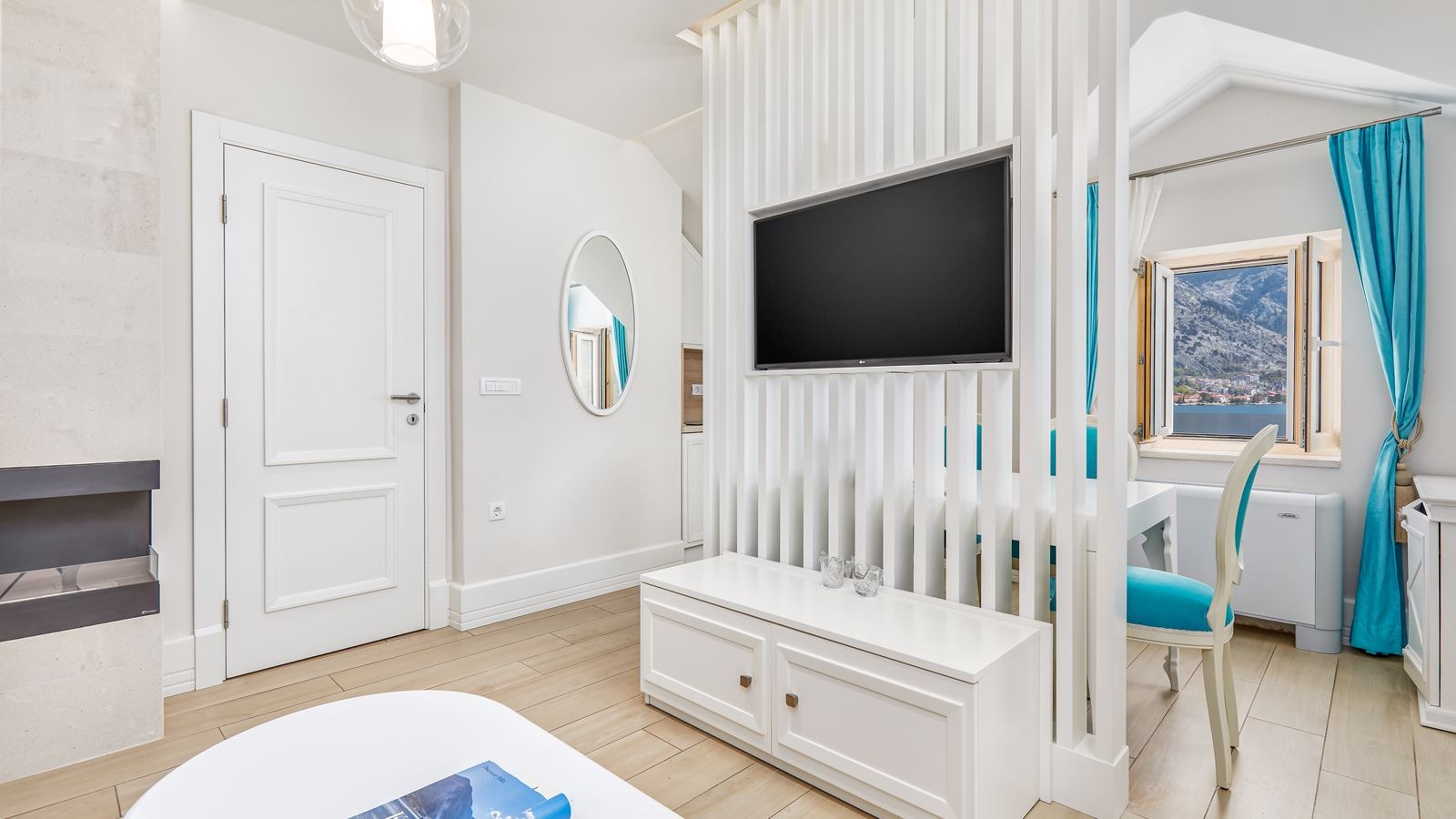 rooms-apartment-deluxe-sea-view