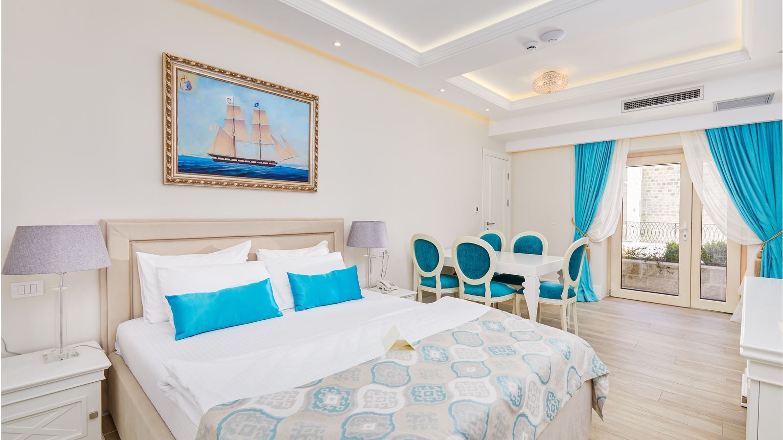 rooms-apartment-deluxe-sea-view