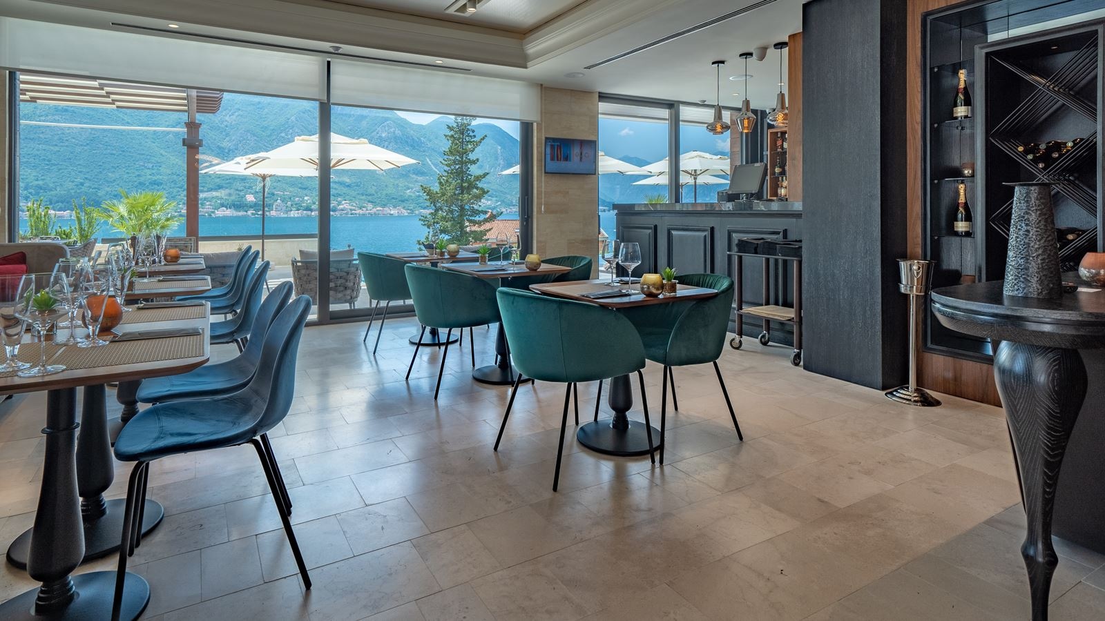 restaurants-restaurants