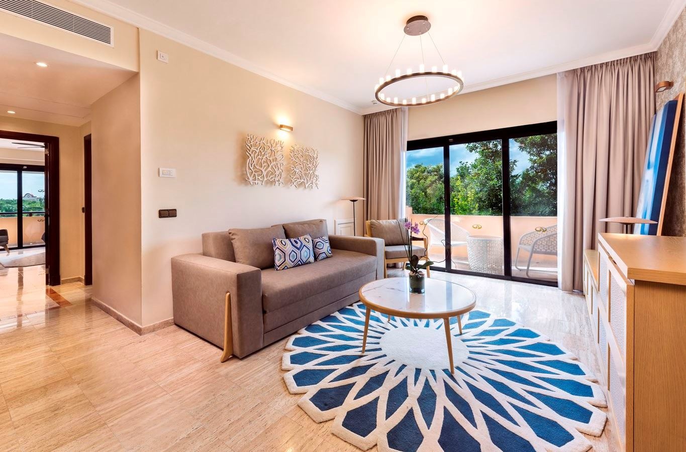 rooms-suite-garden-view