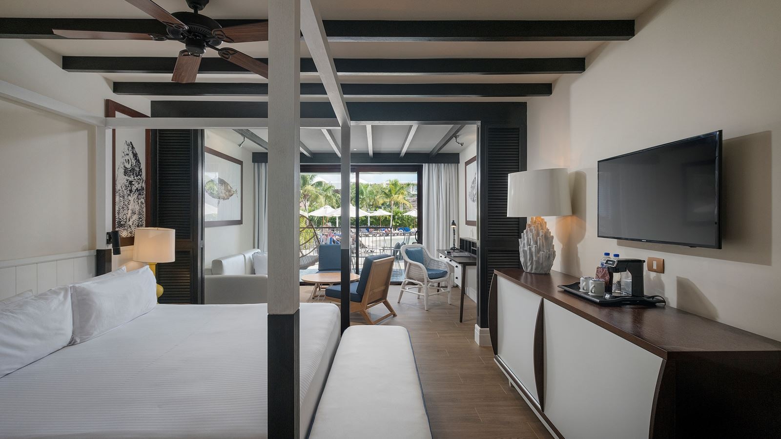 rooms-junior-suite-el-beso-swim-up