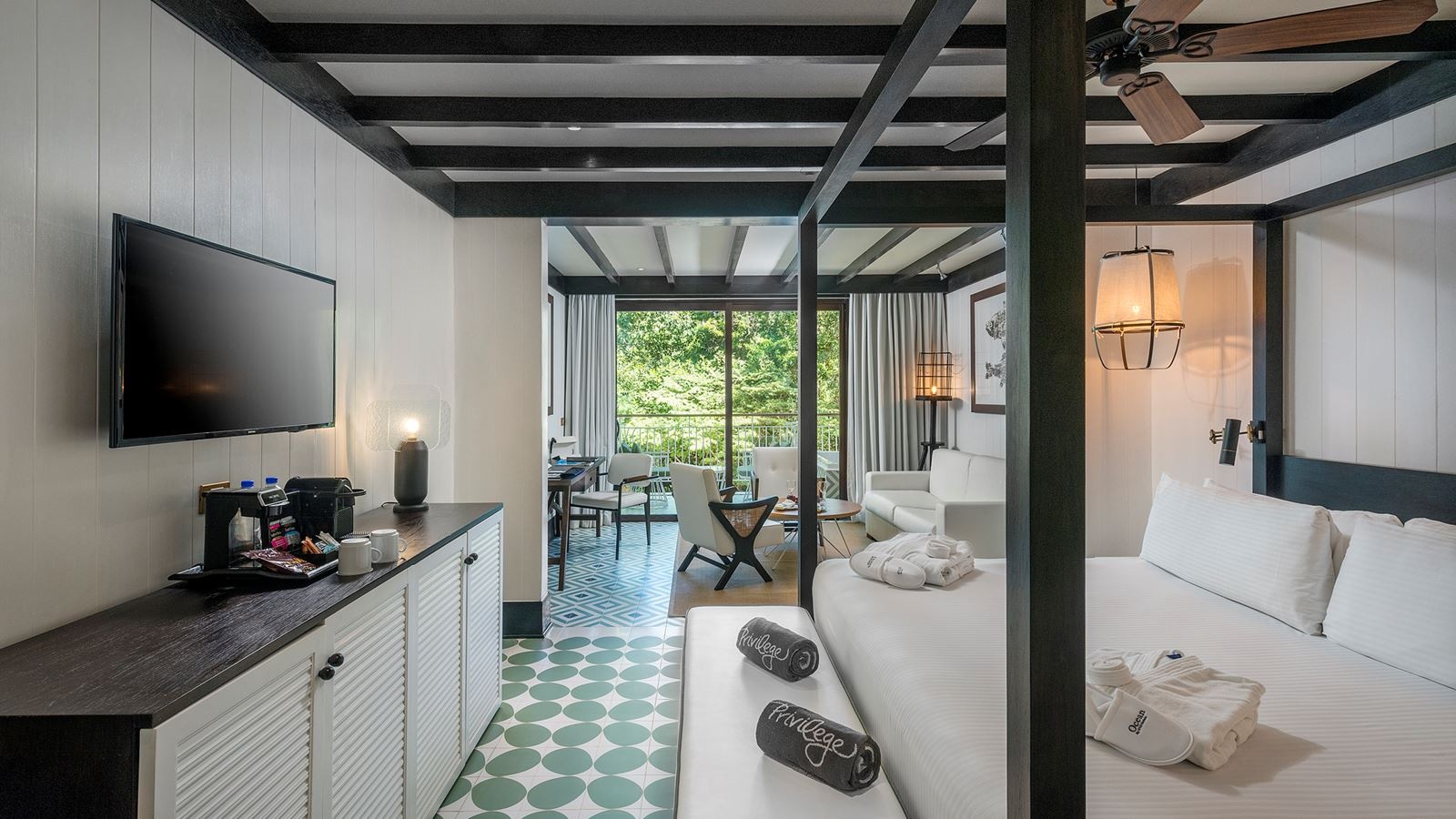 rooms-junior-suite-privilege-garden-view