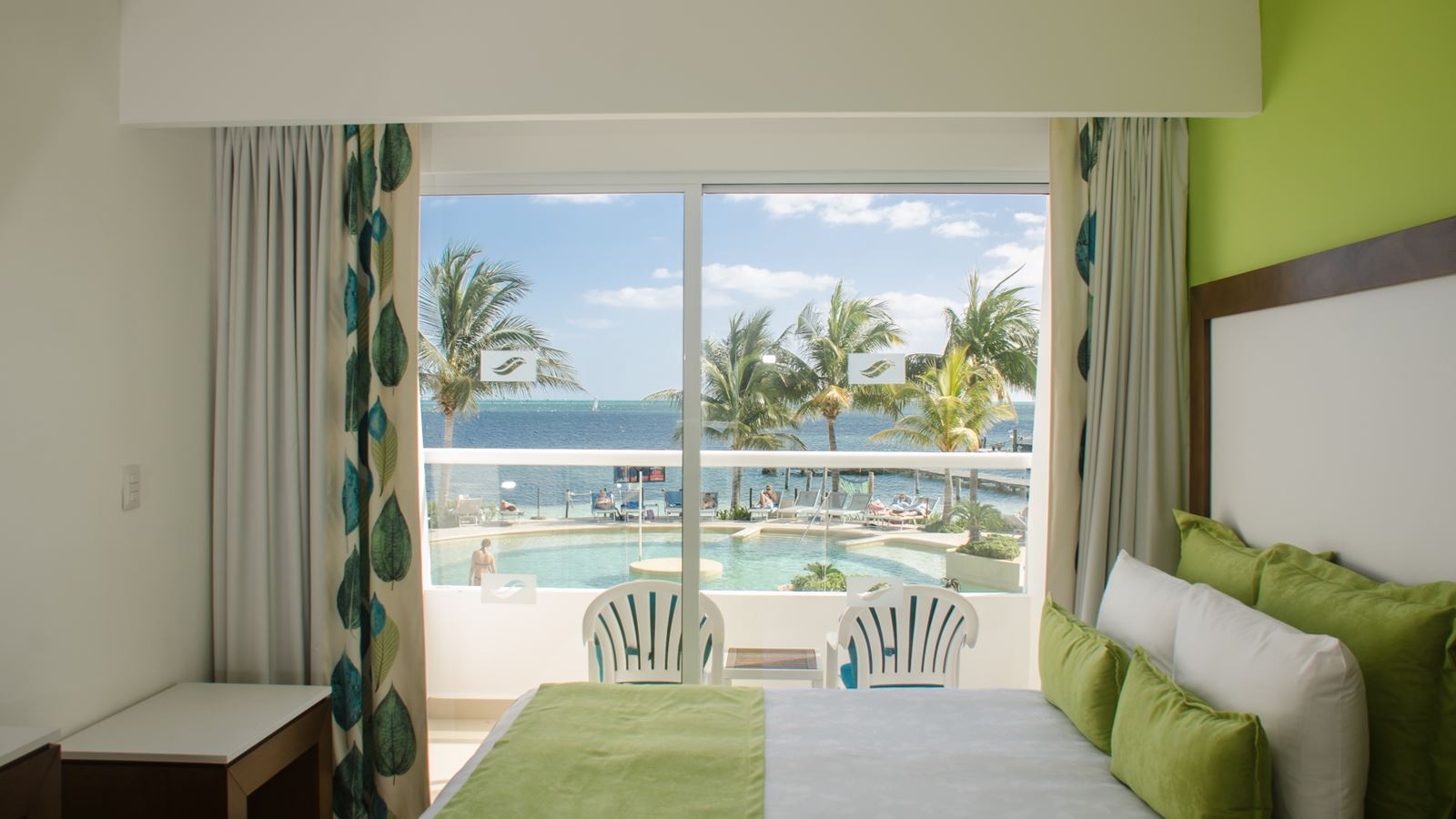 rooms-standard-superior-room