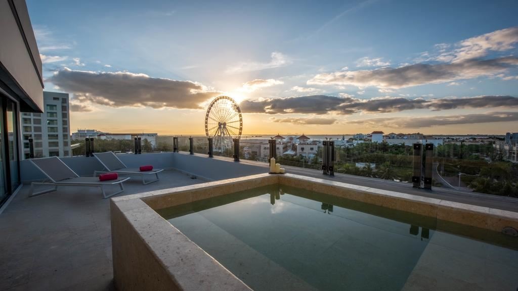 rooms-family-suite-view-with-terrace