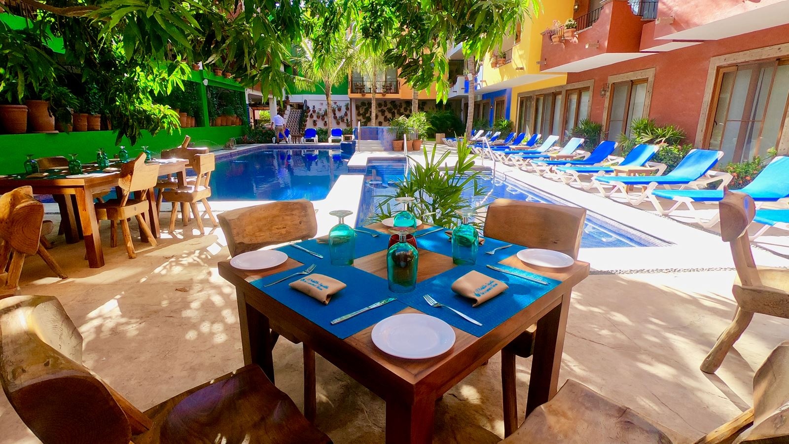 restaurants-restaurants