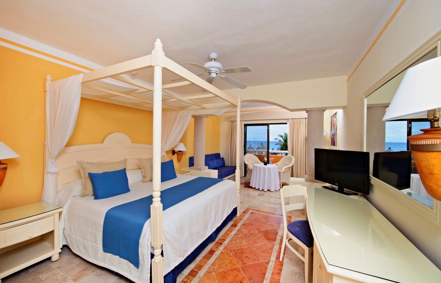 rooms-junior-suite-superior-ocean-front