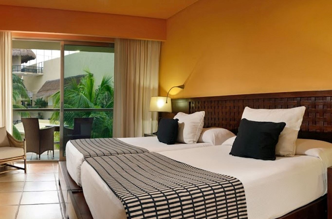 rooms-privileged-superior-room