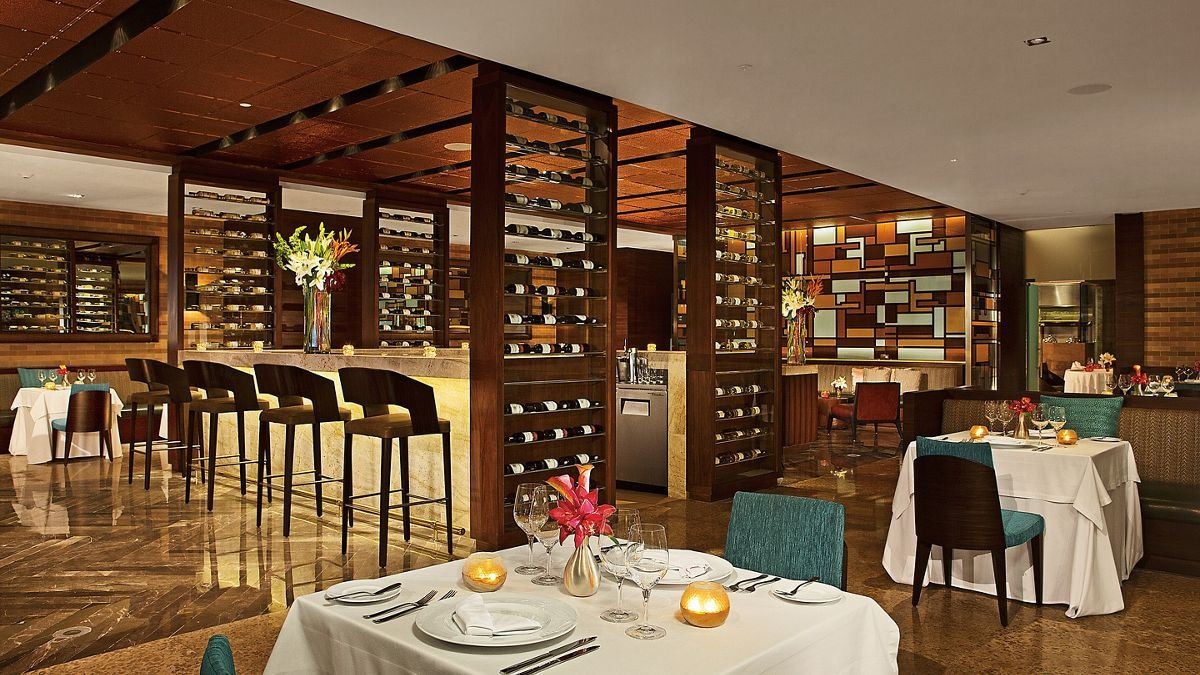 restaurants-bluewater-grill