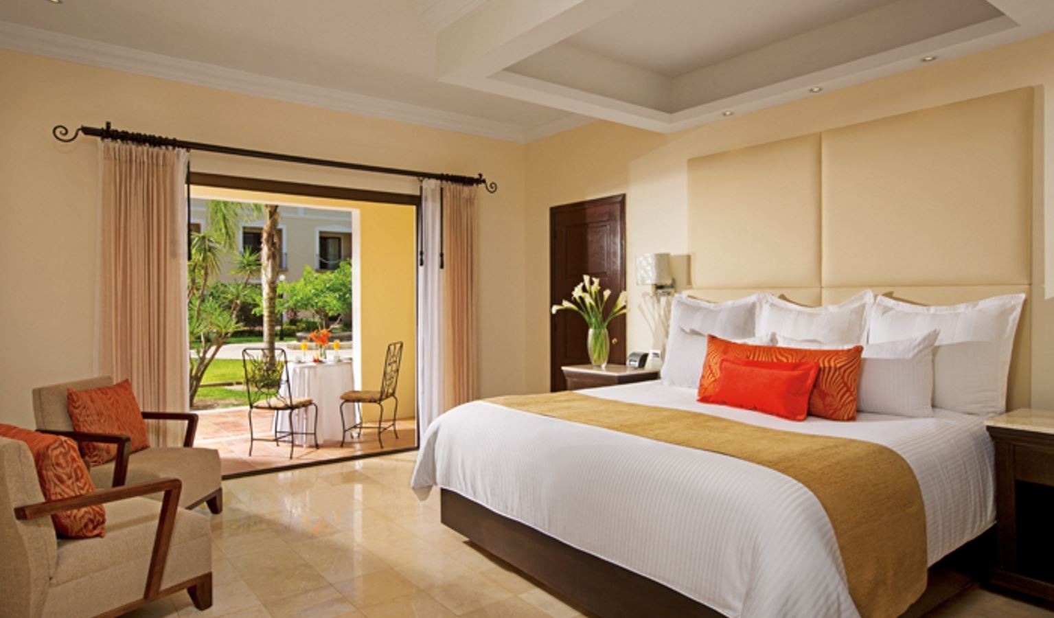 rooms-deluxe-garden-view-room