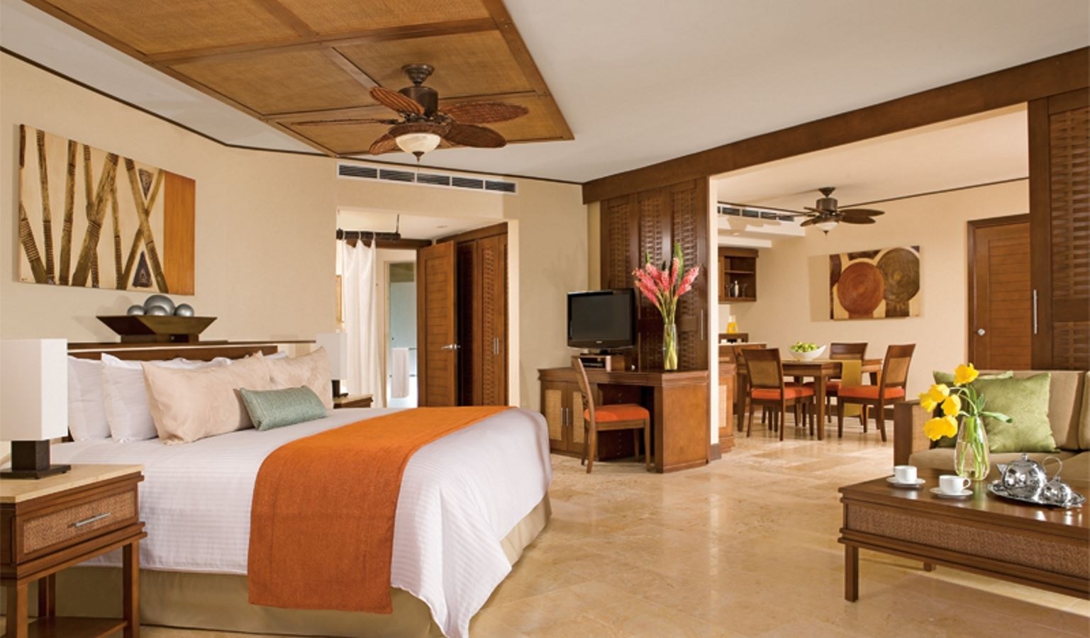 rooms-preffered-club-ocean-front-master-suite